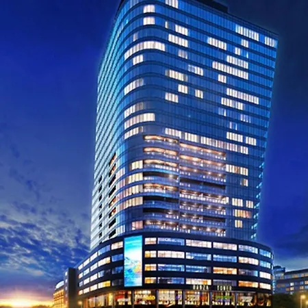 Hanza Tower Silver 20 Pool & Jacussi * Szczecin